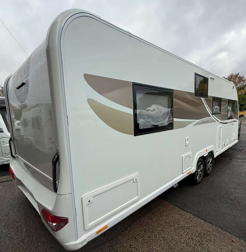 BAILEY ALICANTO DELUXE PORTO - 4 BERTH CARAVAN